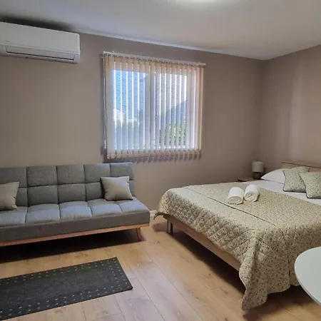 Strkalj Guest house Bibinje