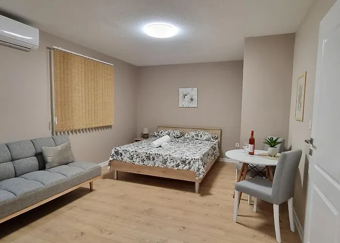 Strkalj Gasthuis 4*